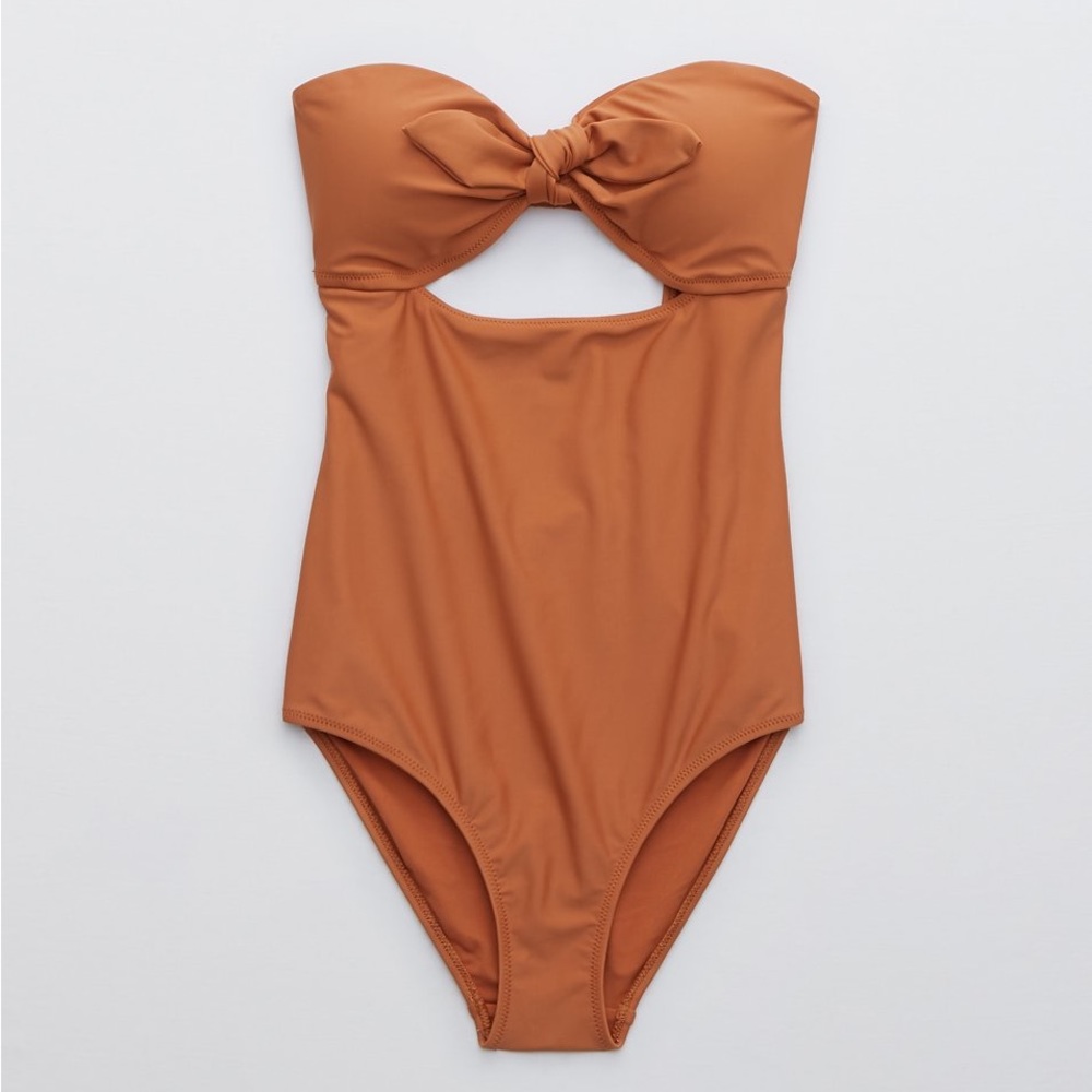 NWT Aerie Tie Bandeau One Piece Swimsuit. Size (M).